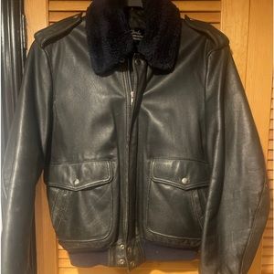 Vintage 1970’s, 80’s Harley Davidson bomber jacket with removable fur collar.